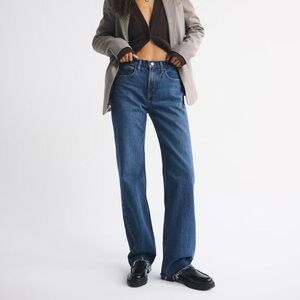 Abercrombie High-Rise 90’s Relaxed Curve Love Jeans